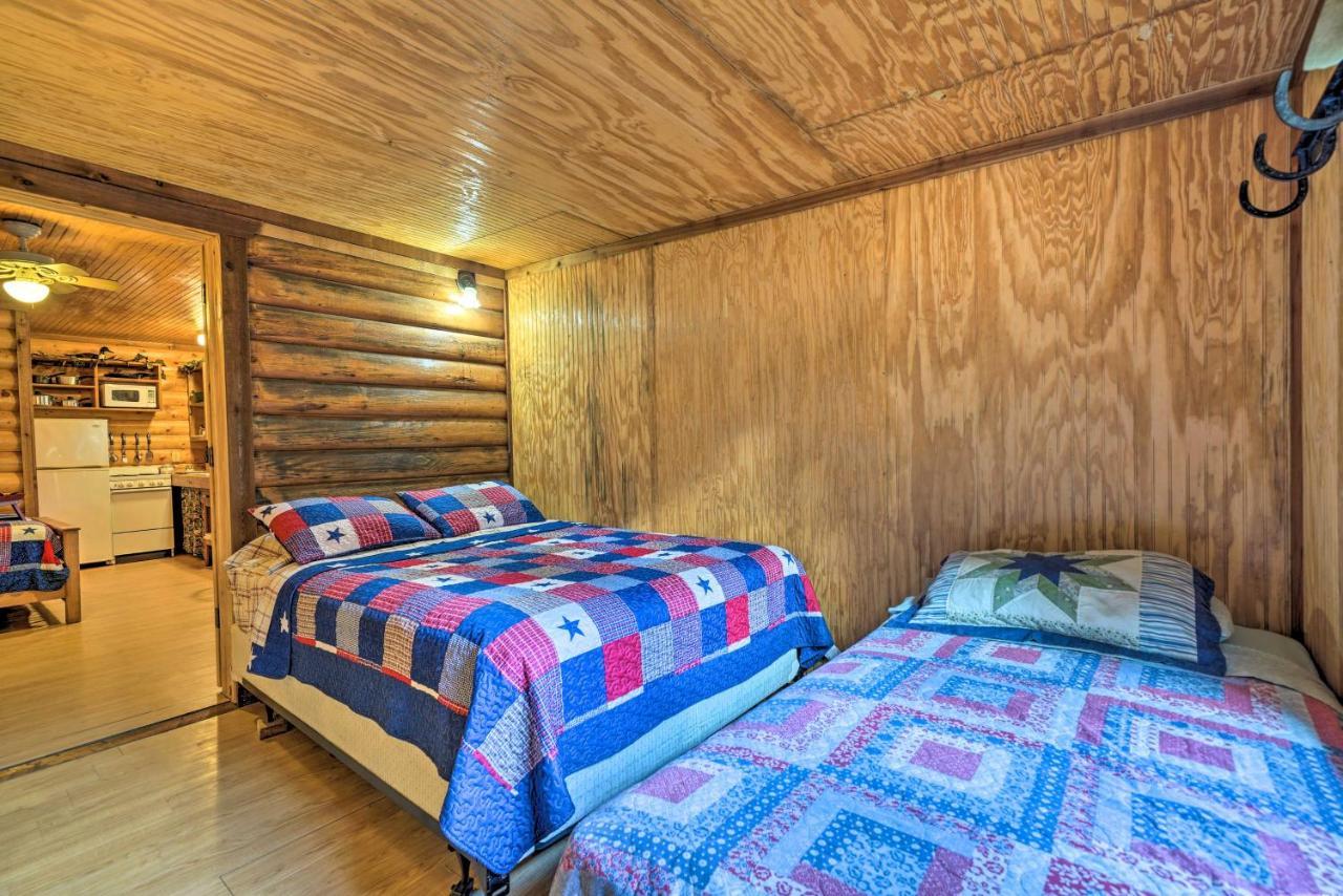 Cozy Davis Cabin With Deck - Nestled By Honey Creek! Экстерьер фото