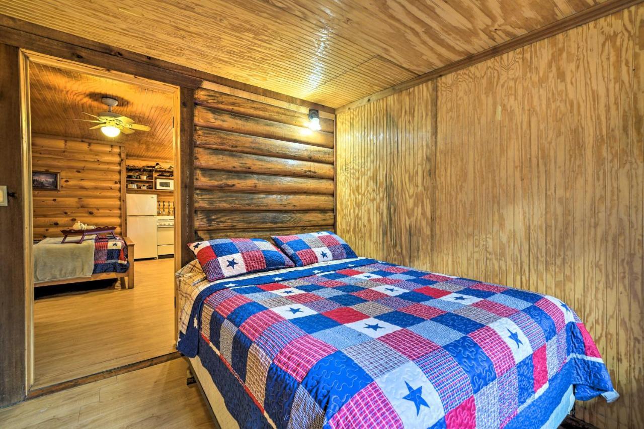 Cozy Davis Cabin With Deck - Nestled By Honey Creek! Экстерьер фото